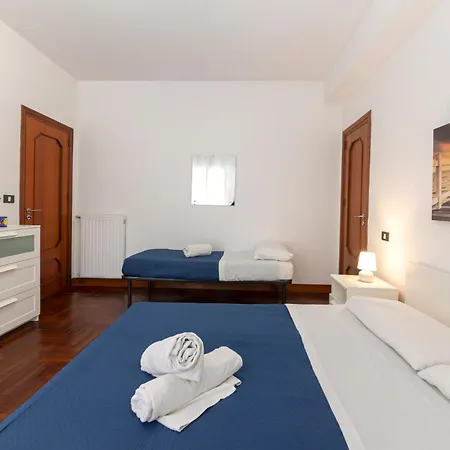 Apartment Maison Blanche Palermo