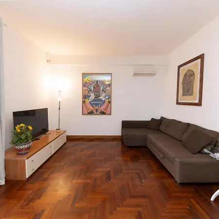 Apartment Maison Blanche Palermo