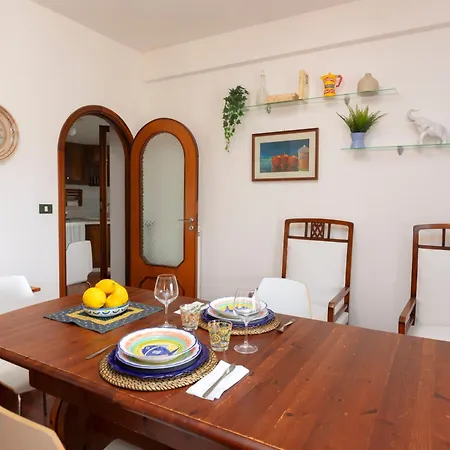 Maison Blanche Apartment